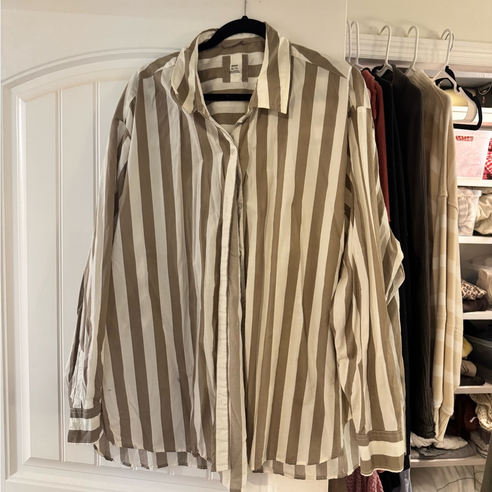 aerie Beige and White Vertical-Stripe Button Front Top and short SET